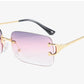 Trendy rectangular sunglasses rimless